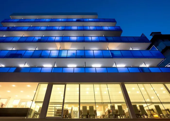 Отель Montreal 3*