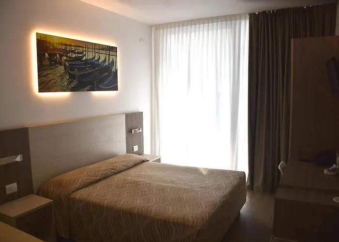 Montreal 3* ביביונה