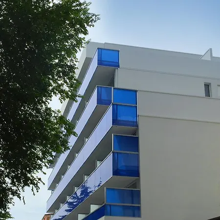 Hotel Montreal 3*